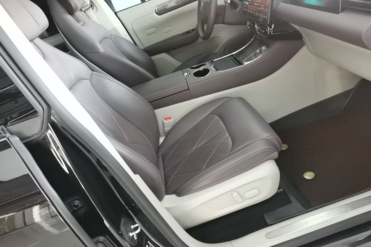 Used Leapmotor C11 2024 Range-Extended 300 Luxury Edition Right Front Seat