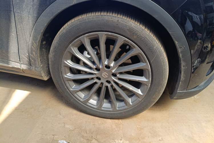 Used Leapmotor C11 2024 All-Electric 580 Luxury Edition Right Front Wheel Hub