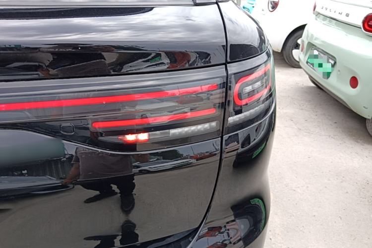 Used Leapmotor C11 2024 All-Electric 580 Luxury Edition Right Rear Taillight