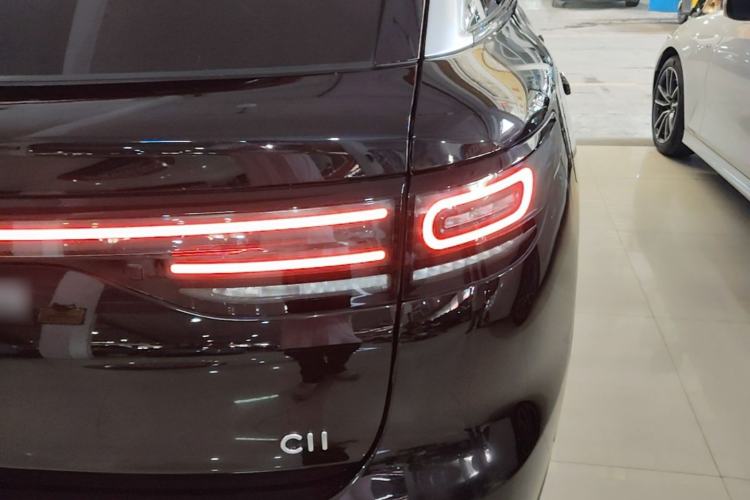 Used Leapmotor C11 2024 All-Electric 580 Luxury Edition Right Rear Taillight