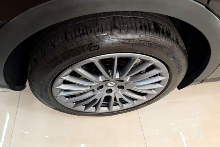 Used Leapmotor C11 2024 Range-Extended 300 Luxury Edition Right Rear Wheel Hub
