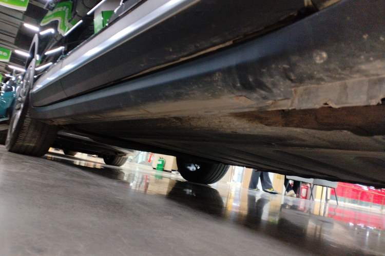 Used Leapmotor C11 2024 Range-Extended 300 Luxury Edition Right Side Sill