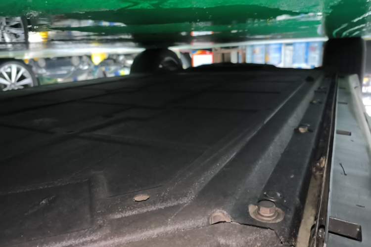 Used Leapmotor C11 2024 All-Electric 580 Luxury Edition Right Side Sill