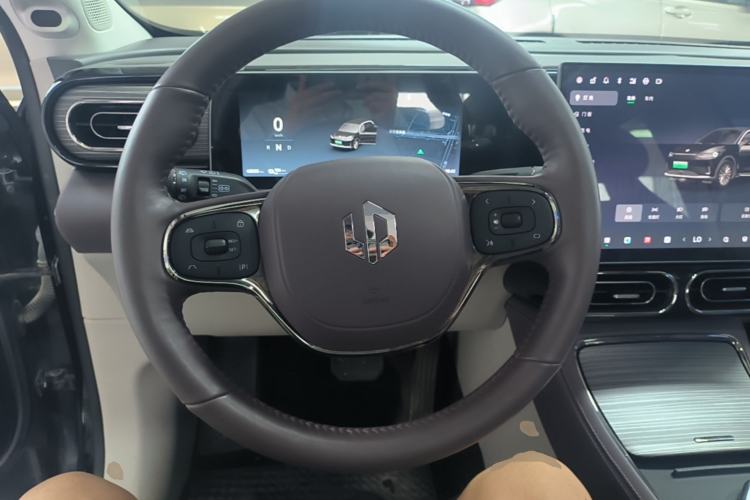 Used Leapmotor C11 2024 All-Electric 580 Luxury Edition Steering Wheel