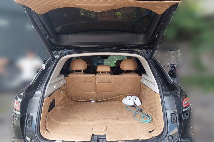 Used Leapmotor C11 2024 All-Electric 580 Luxury Edition Trunk