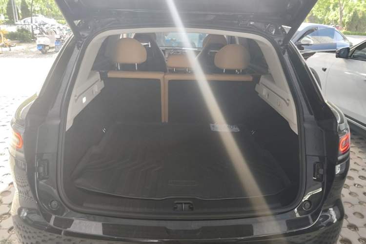 Used Leapmotor C11 2024 All-Electric 580 Luxury Edition Trunk