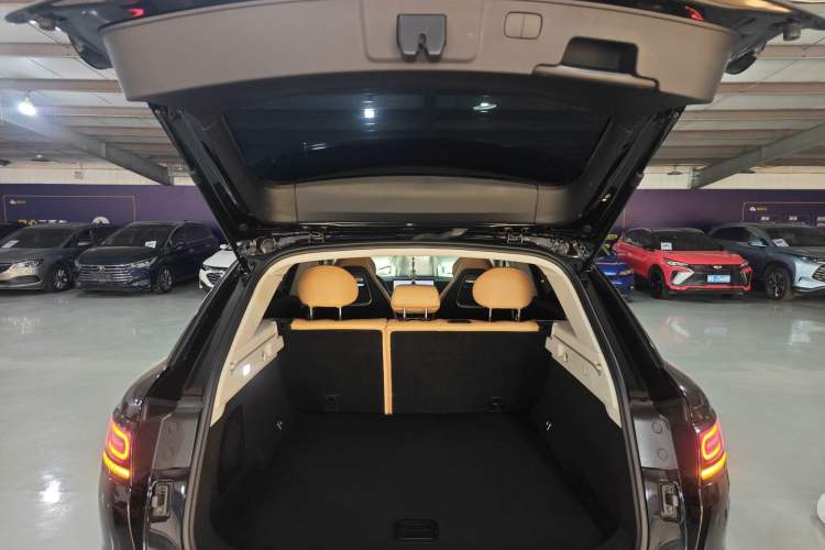 Used Leapmotor C11 2024 Range-Extended 200 Smart Enjoyment Edition Trunk