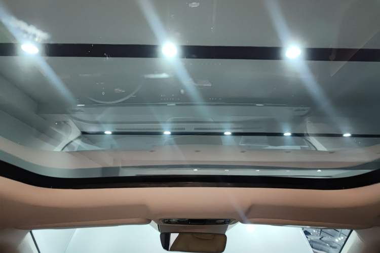 Used Leapmotor C11 2024 All-Electric 580 Luxury Edition Center Console