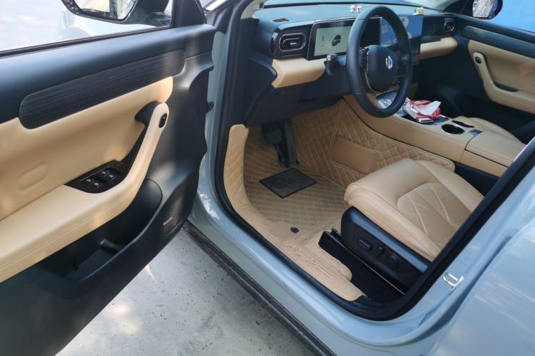 Used Leapmotor C11 2024 All-Electric 580 Luxury Edition Driver Seat