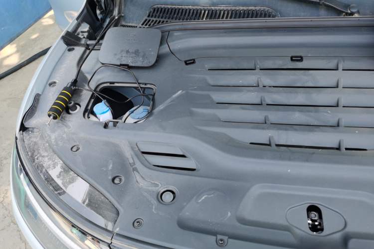 Used Leapmotor C11 2024 All-Electric 580 Luxury Edition Engine Bay Right