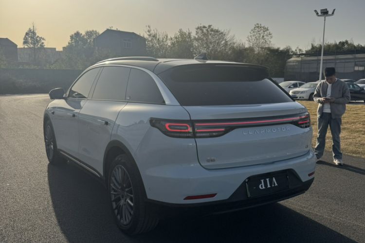 Used Leapmotor C11 2024 All-Electric 580 Luxury Edition Exterior 5