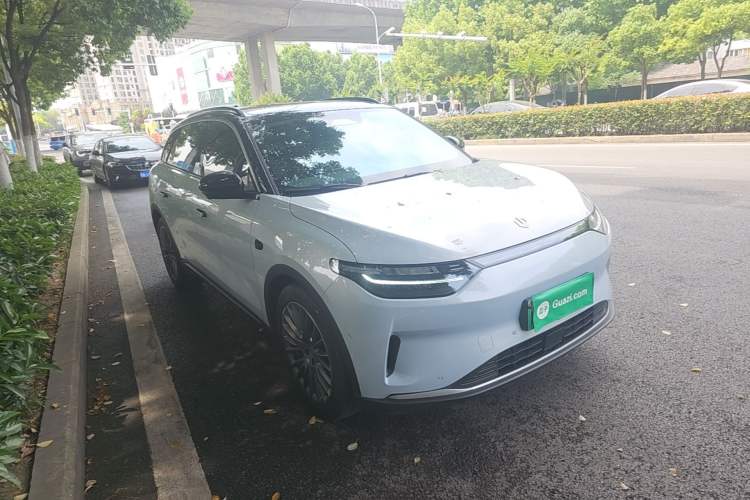 Used Leapmotor C11 2024 All-Electric 580 Luxury Edition Front Right 45 Deg