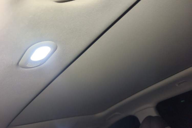 Used Leapmotor C11 2024 All-Electric 580 Luxury Edition Headliner
