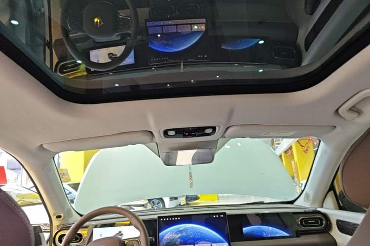 Used Leapmotor C11 2024 Range-Extended 300 Luxury Edition Headliner