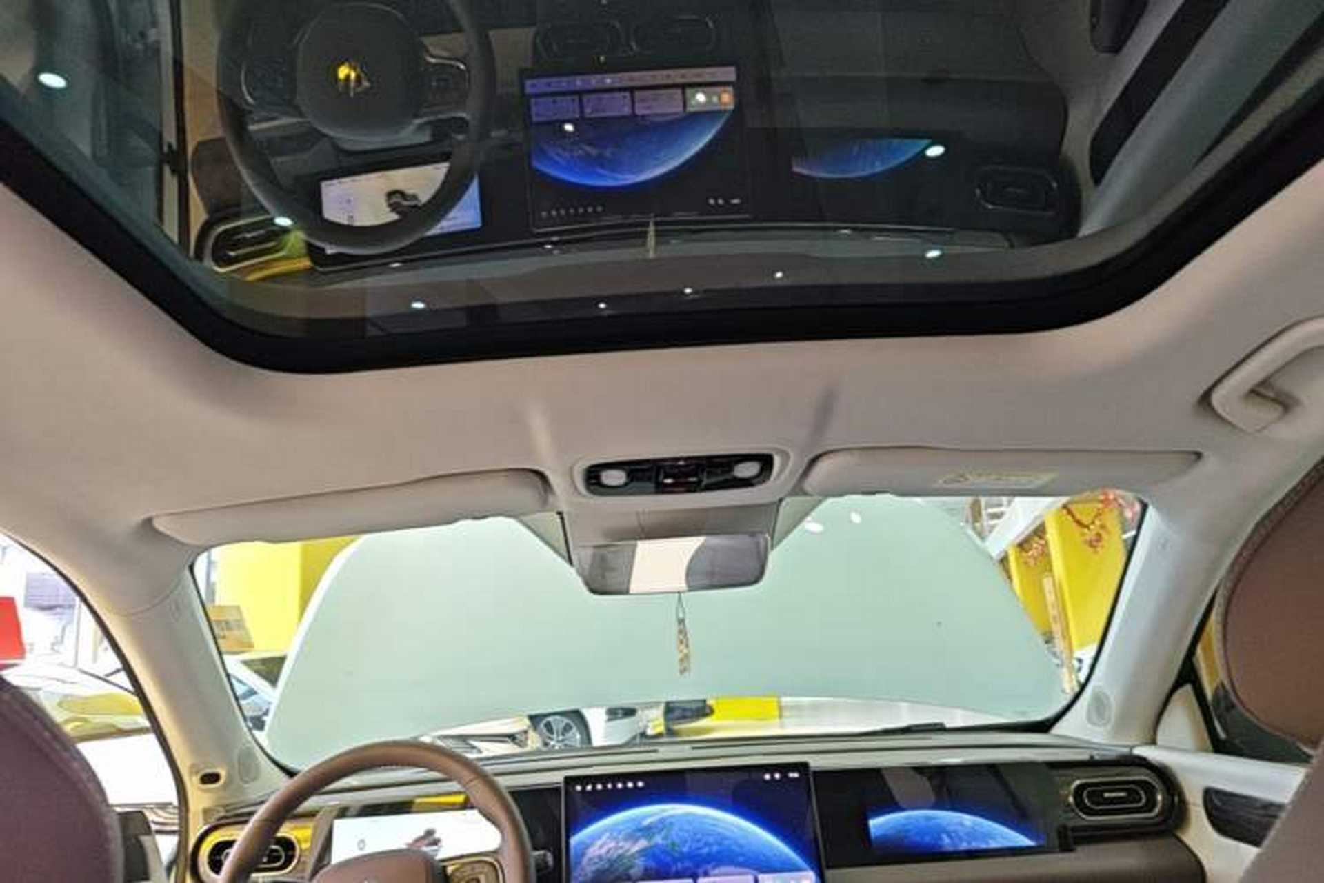 Used Leapmotor C11 2024 Range-Extended 300 Luxury Edition Headliner
