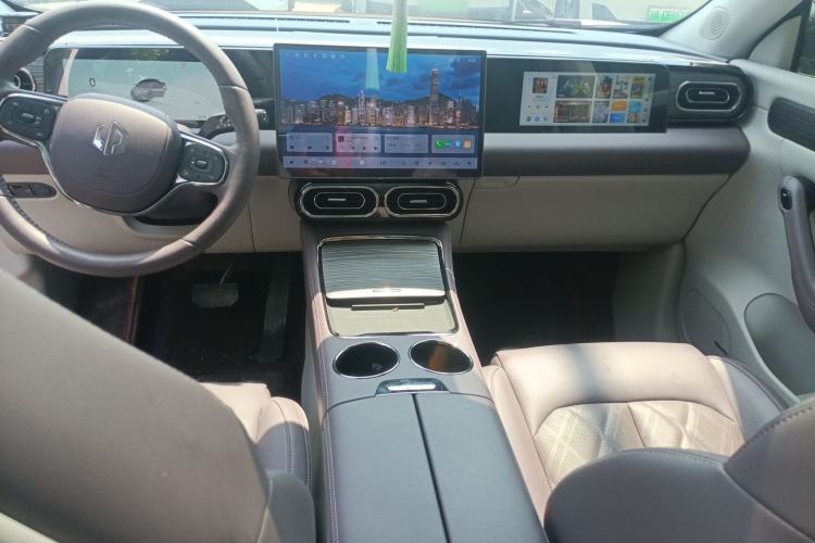 Used Leapmotor C11 2024 All-Electric 580 Luxury Edition Interior 3