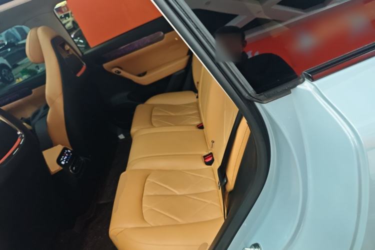Used Leapmotor C11 2024 Range-Extended 300 Luxury Edition Interior 4