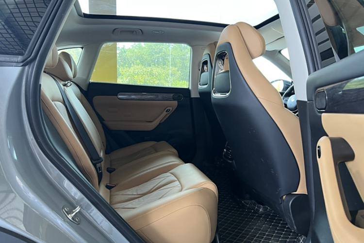 Used Leapmotor C11 2024 Range-Extended 300 Luxury Edition Interior 7