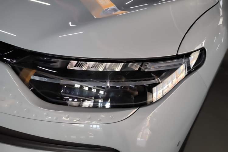 Used Leapmotor C11 2024 Range-Extended 300 Smart Enjoyment Edition Left Front Headlight