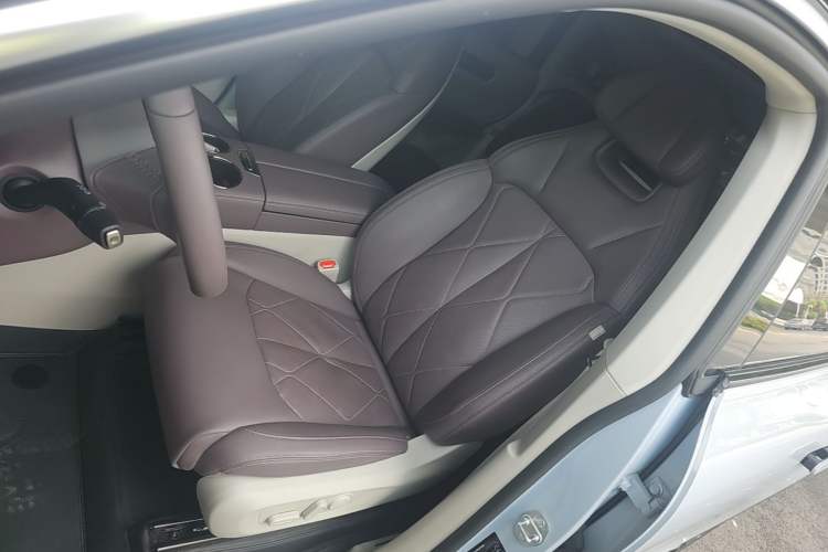 Used Leapmotor C11 2024 All-Electric 580 Luxury Edition Left Front Seat
