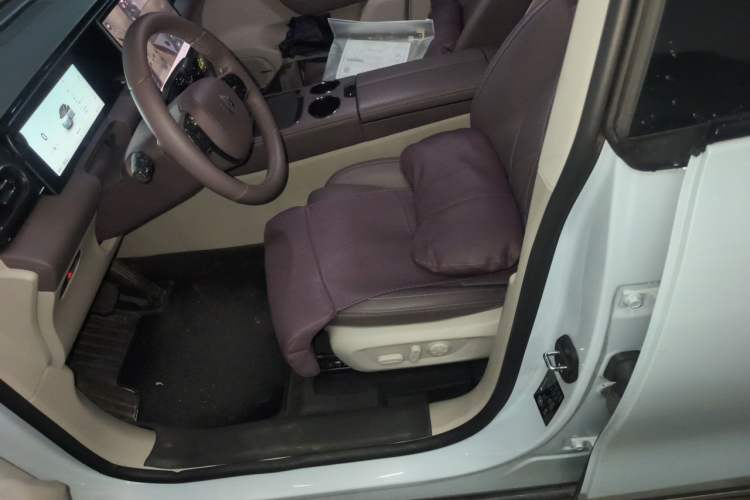 Used Leapmotor C11 2024 All-Electric 580 Luxury Edition Left Front Seat