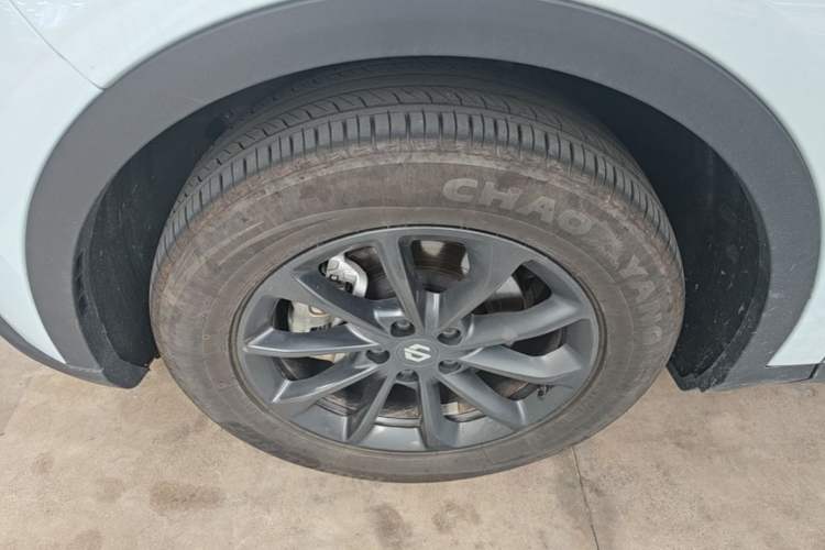 Used Leapmotor C11 2024 Range-Extended 200 Smart Enjoyment Edition Left Front Wheel Hub