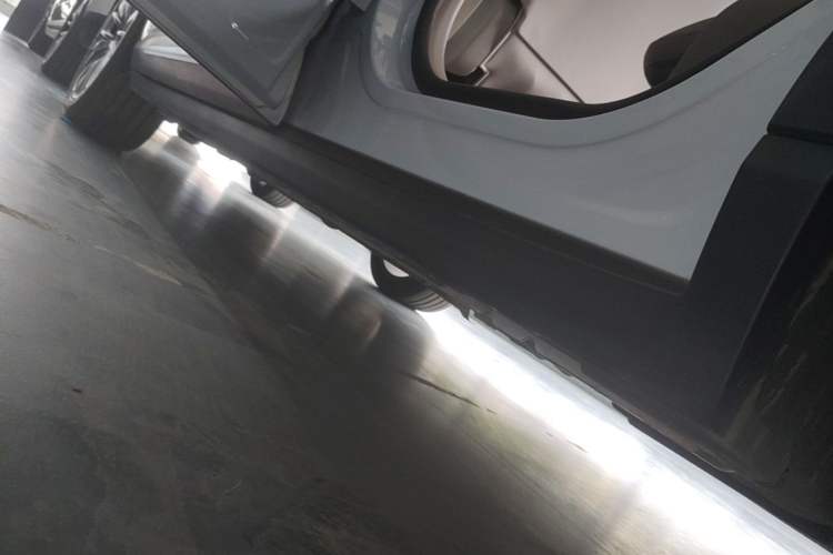 Used Leapmotor C11 2024 Range-Extended 300 Luxury Edition Left Side Sill