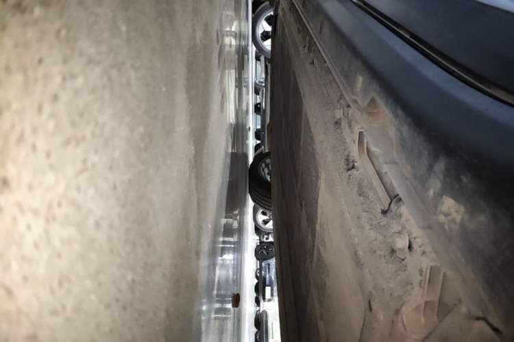 Used Leapmotor C11 2024 All-Electric 580 Luxury Edition Left Side Sill