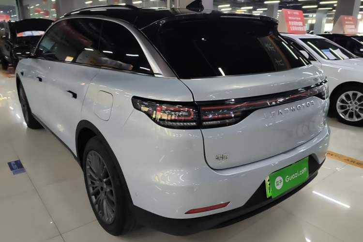 Used Leapmotor C11 2024 Range-Extended 300 Luxury Edition Rear Left 45 Deg