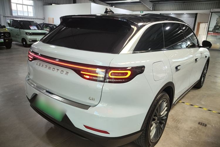 Used Leapmotor C11 2024 All-Electric 580 Luxury Edition Rear Right 45 Deg