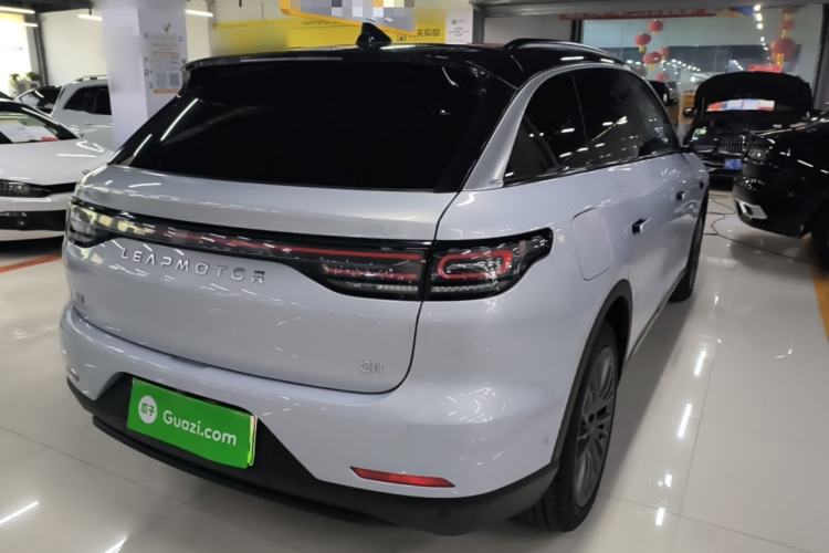 Used Leapmotor C11 2024 Range-Extended 300 Luxury Edition Rear Right 45 Deg