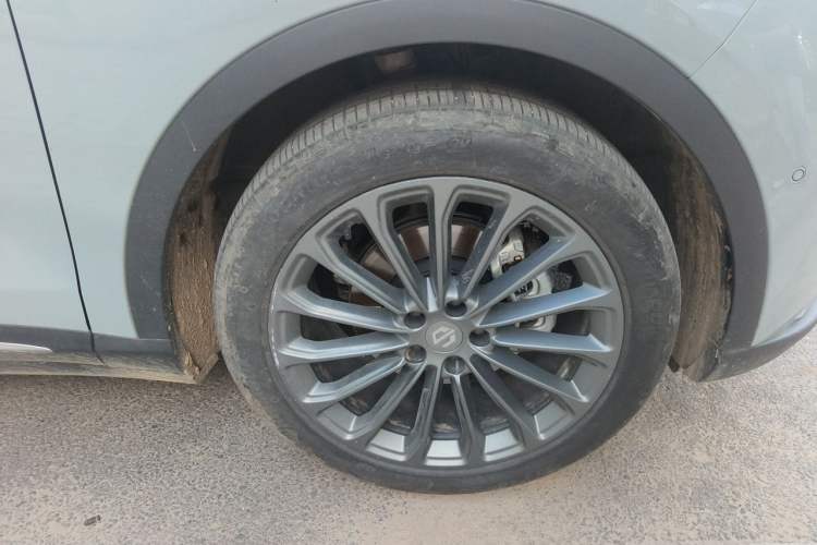 Used Leapmotor C11 2024 Range-Extended 300 Luxury Edition Right Front Wheel Hub