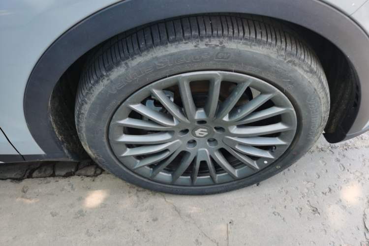 Used Leapmotor C11 2024 All-Electric 580 Luxury Edition Right Front Wheel Hub
