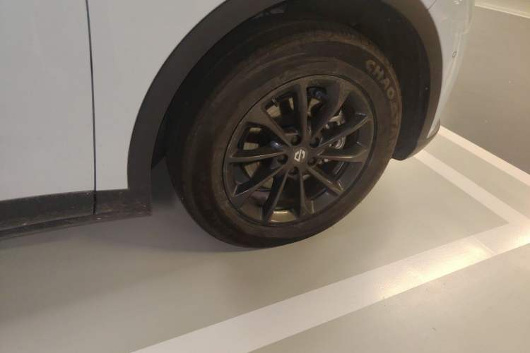Used Leapmotor C11 2024 Range-Extended 200 Smart Enjoyment Edition Right Front Wheel Hub