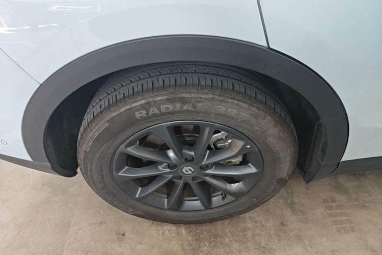 Used Leapmotor C11 2024 Range-Extended 200 Smart Enjoyment Edition Right Rear Wheel Hub