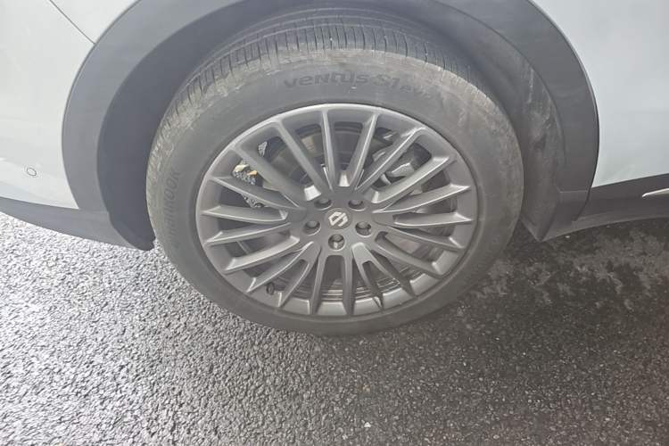 Used Leapmotor C11 2024 All-Electric 580 Luxury Edition Right Rear Wheel Hub