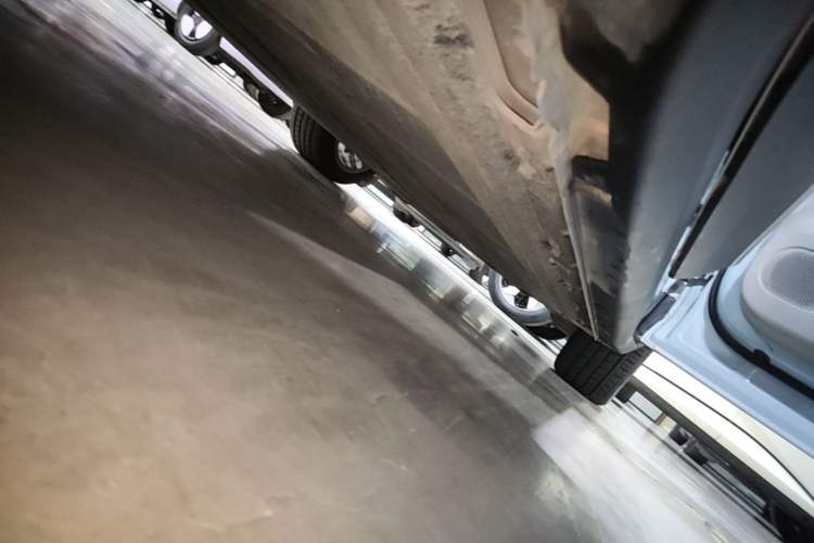 Used Leapmotor C11 2024 All-Electric 580 Luxury Edition Right Side Sill