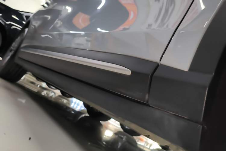 Used Leapmotor C11 2024 Range-Extended 300 Smart Enjoyment Edition Right Side Sill