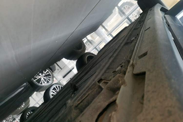 Used Leapmotor C11 2024 All-Electric 580 Luxury Edition Right Side Sill