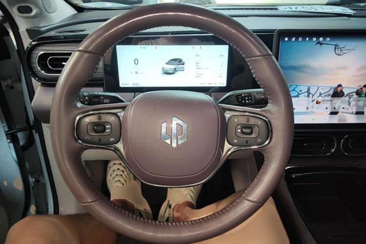 Used Leapmotor C11 2024 All-Electric 580 Luxury Edition Steering Wheel