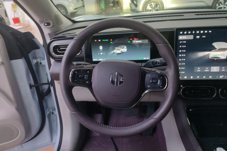 Used Leapmotor C11 2024 All-Electric 580 Luxury Edition Steering Wheel