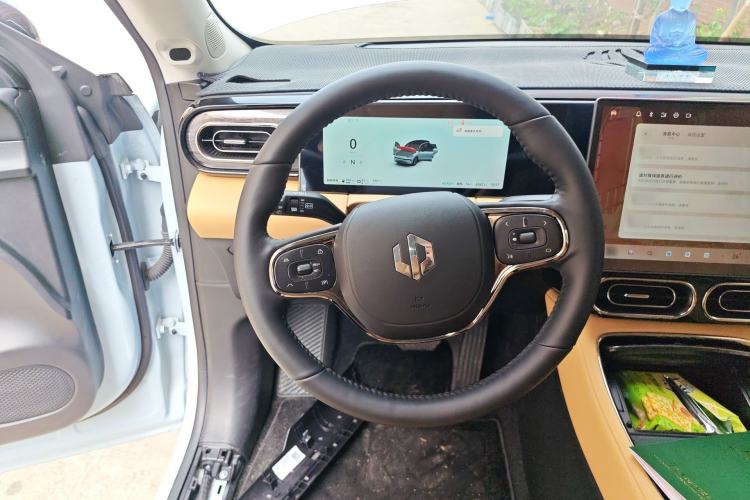 Used Leapmotor C11 2024 Range-Extended 300 Luxury Edition Steering Wheel