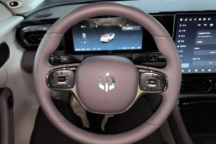 Used Leapmotor C11 2024 Range-Extended 300 Luxury Edition Steering Wheel