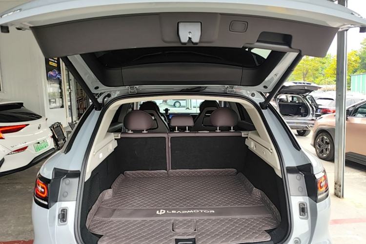 Used Leapmotor C11 2024 Range-Extended 300 Smart Enjoyment Edition Trunk