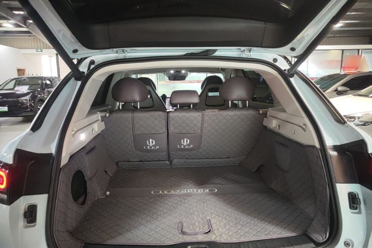 Used Leapmotor C11 2024 All-Electric 580 Luxury Edition Trunk