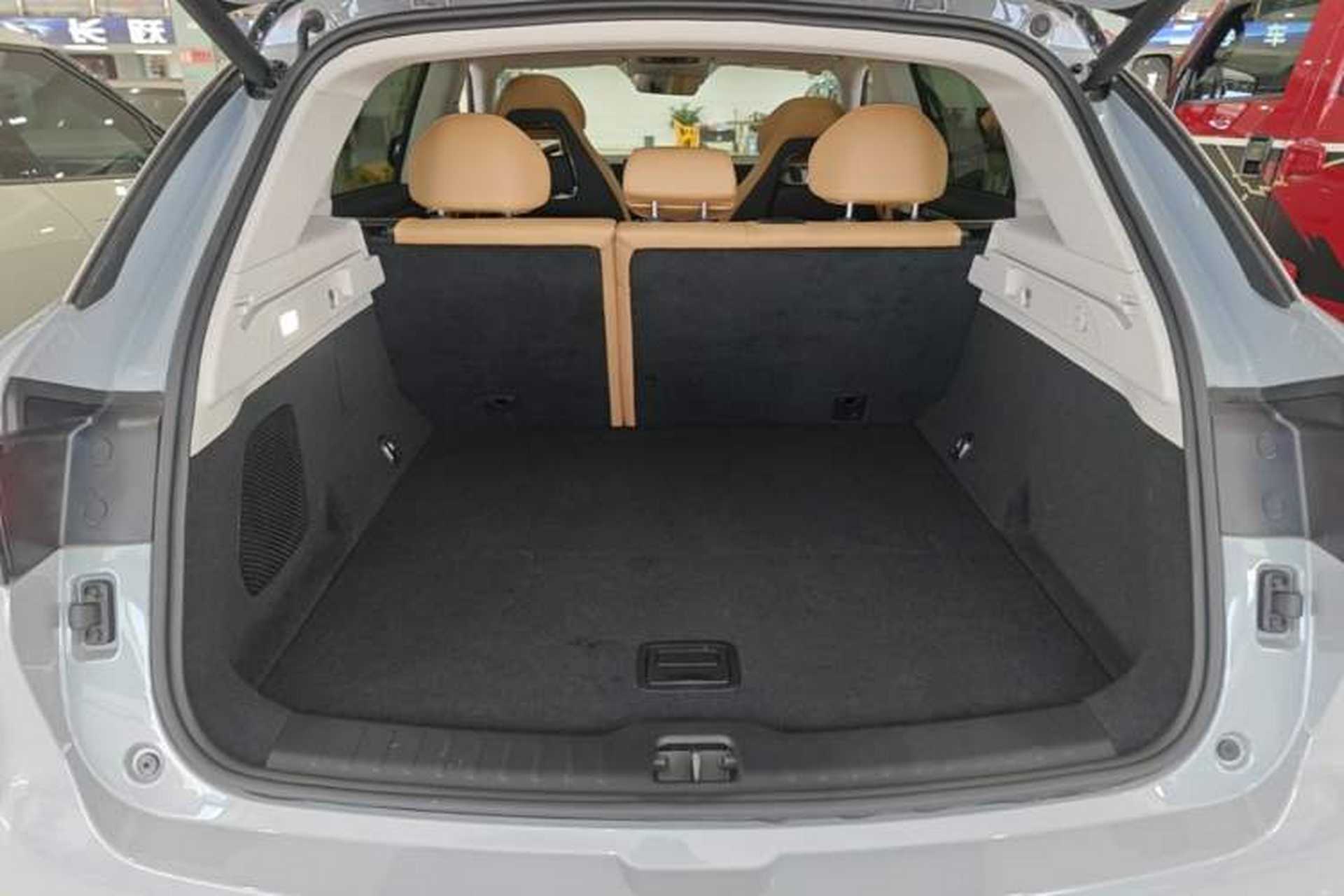 Used Leapmotor C11 2024 All-Electric 580 Luxury Edition Trunk