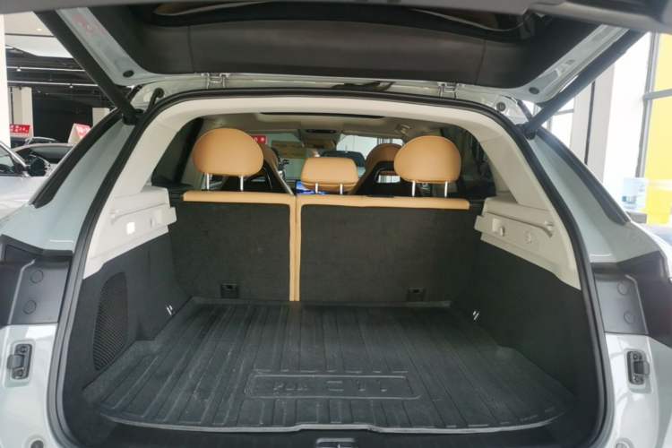 Used Leapmotor C11 2024 All-Electric 580 Luxury Edition Trunk