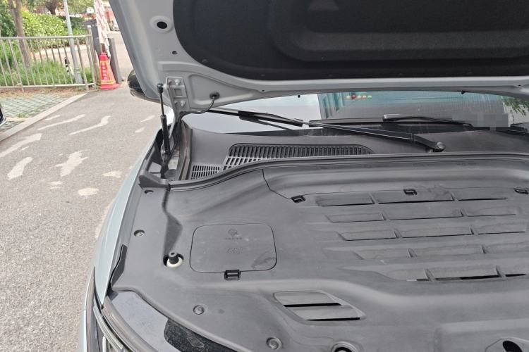 Used Leapmotor C11 2024 All-Electric 580 Luxury Edition Engine Bay Right