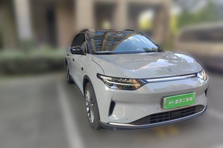 Used Leapmotor C11 2024 All-Electric 580 Luxury Edition Front Right 45 Deg