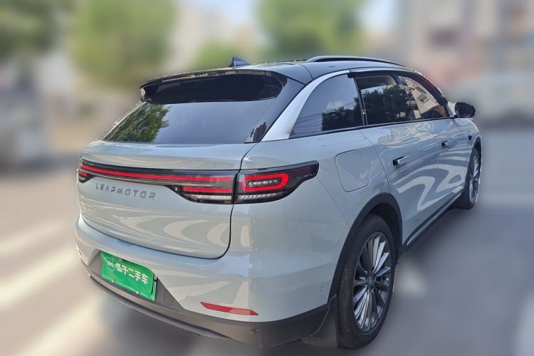 Used Leapmotor C11 2024 Range-Extended 300 Luxury Edition Rear Right 45 Deg